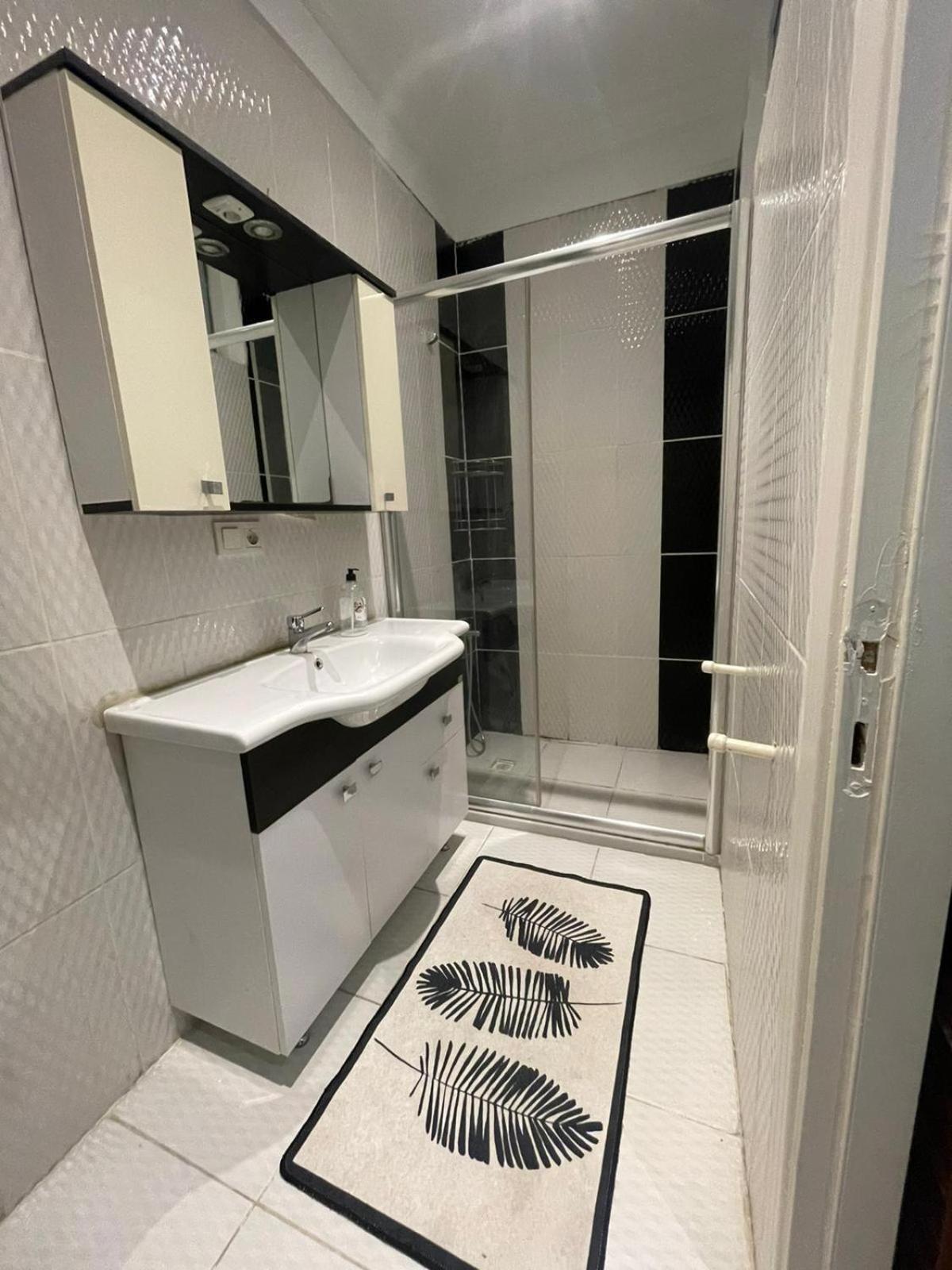 Apartment Taksim Square 2plus1 Big Flat On The Center With 2 Bathroom *