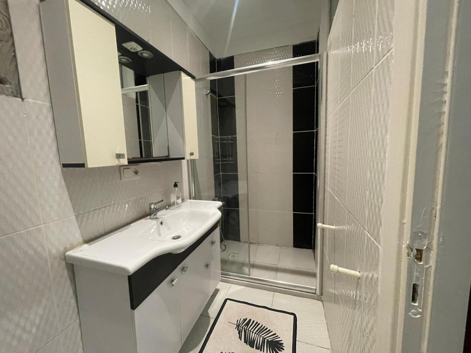 Daire Taksim Square 2plus1 Big Flat On The Center With 2 Bathroom İstanbul